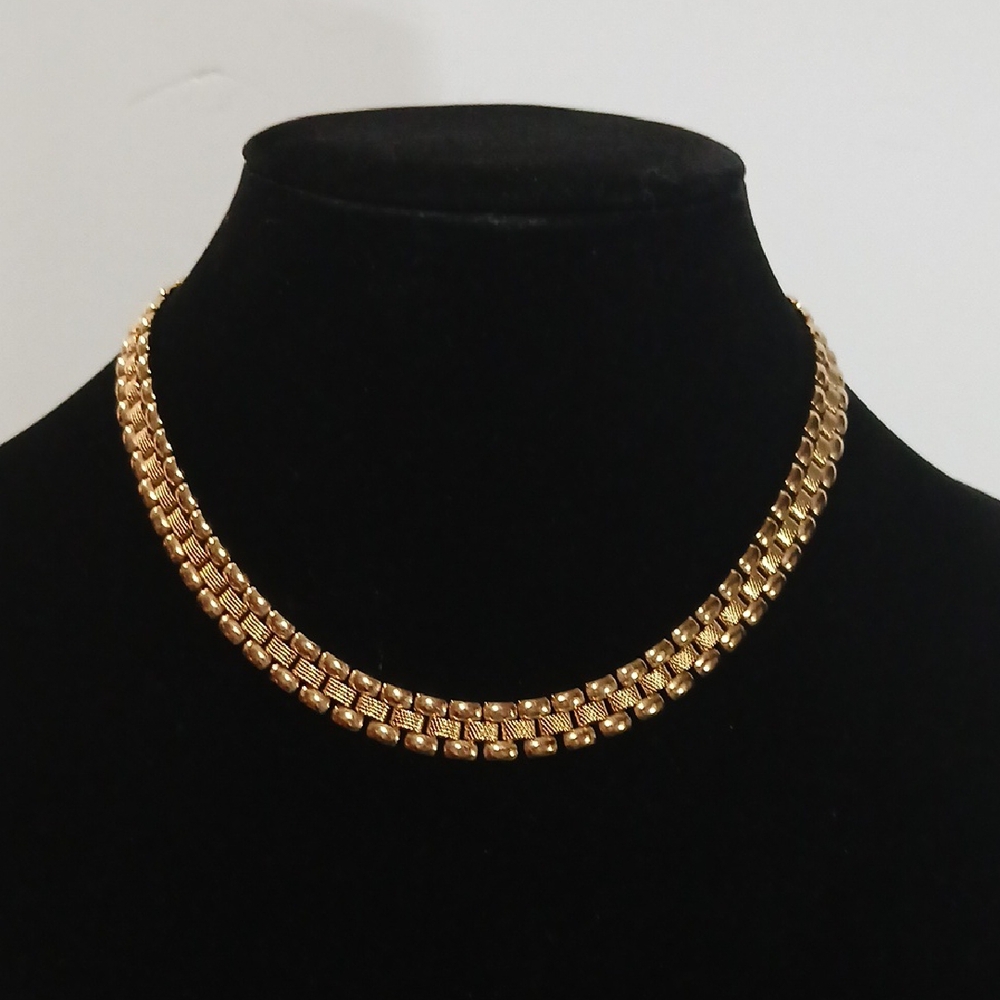 Vintage Monet Gold Tone Necklace